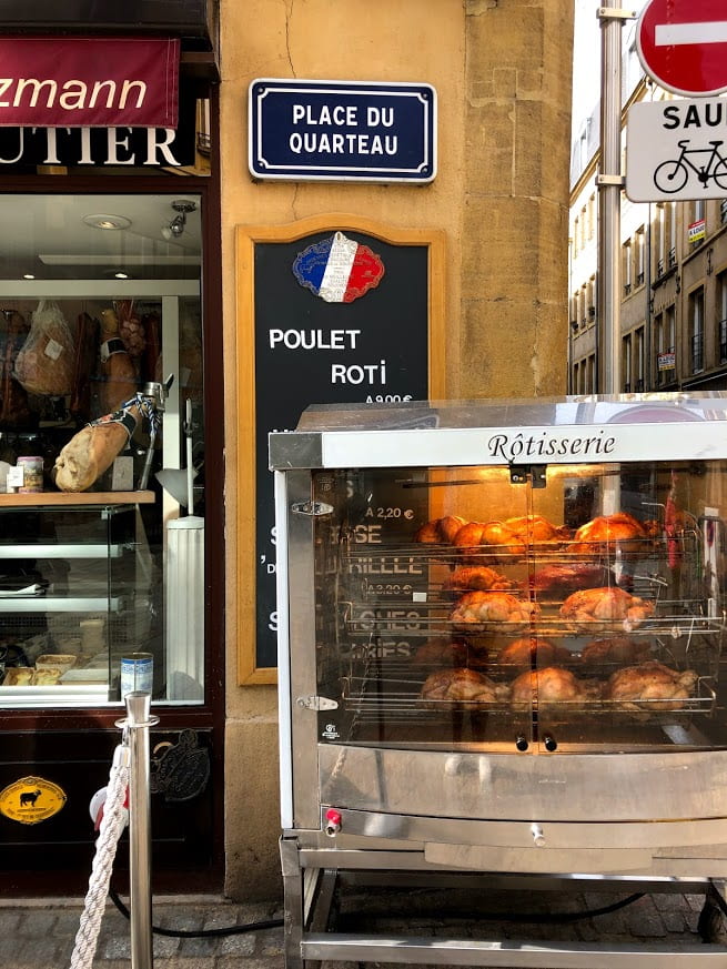 an image of the rotisserie in the deli